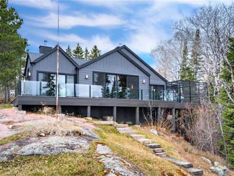 Big Whiteshell Lake Luxury Home