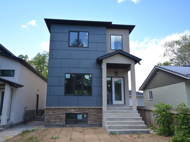 Royse Ave – Brand new luxury home in West Fort Garry
