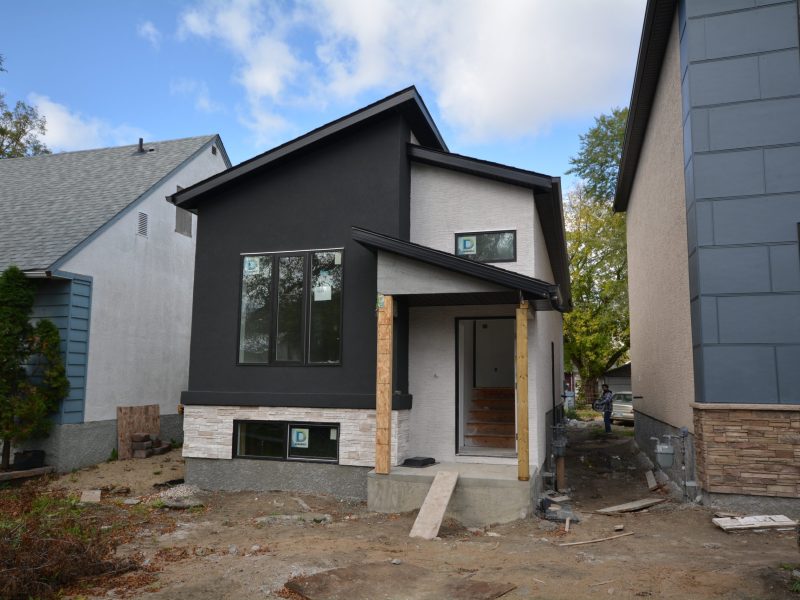 To Be Built – Duplex in West Fort Garry