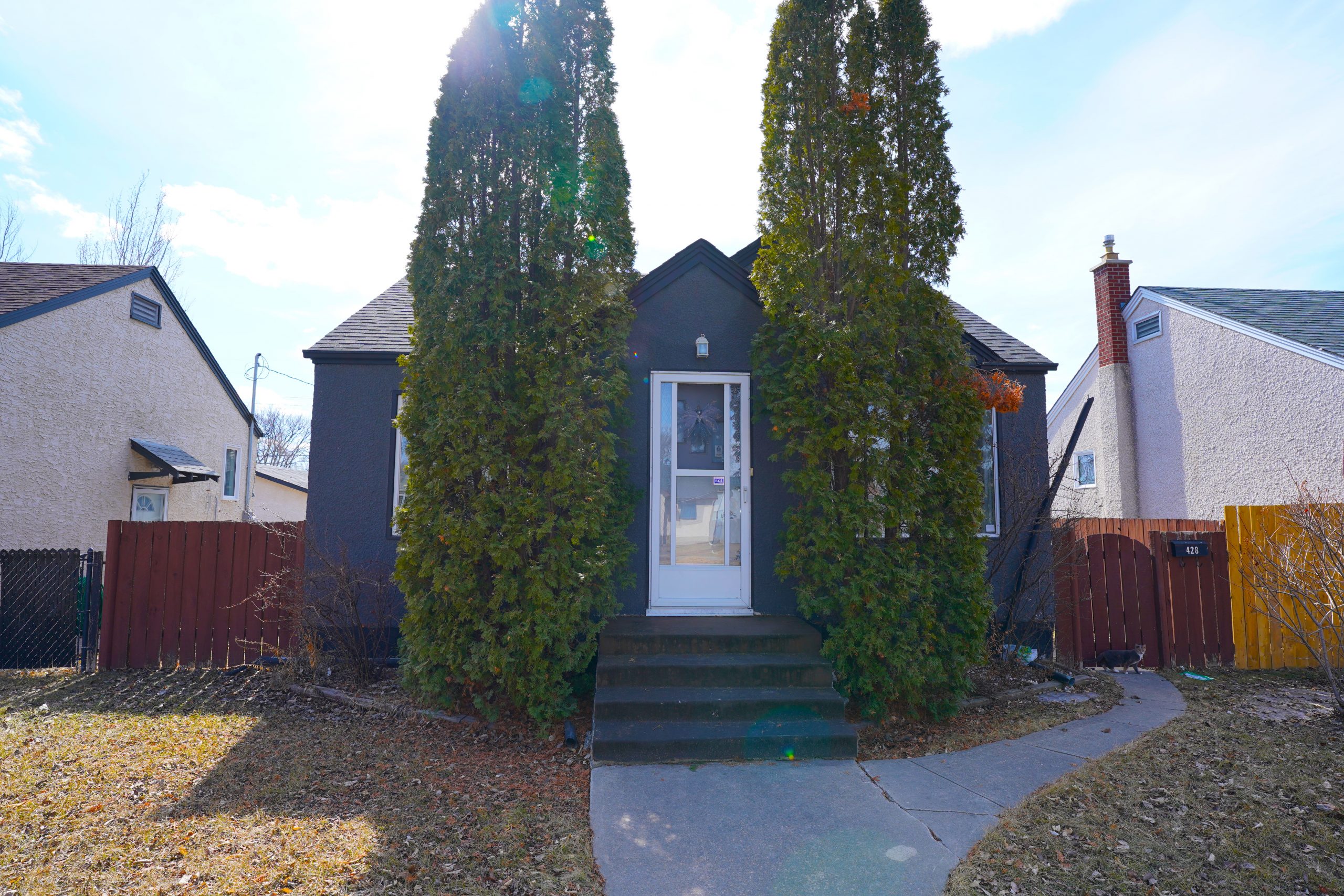 Rupertsland Ave – West Kildonan Winnipeg House For Sale