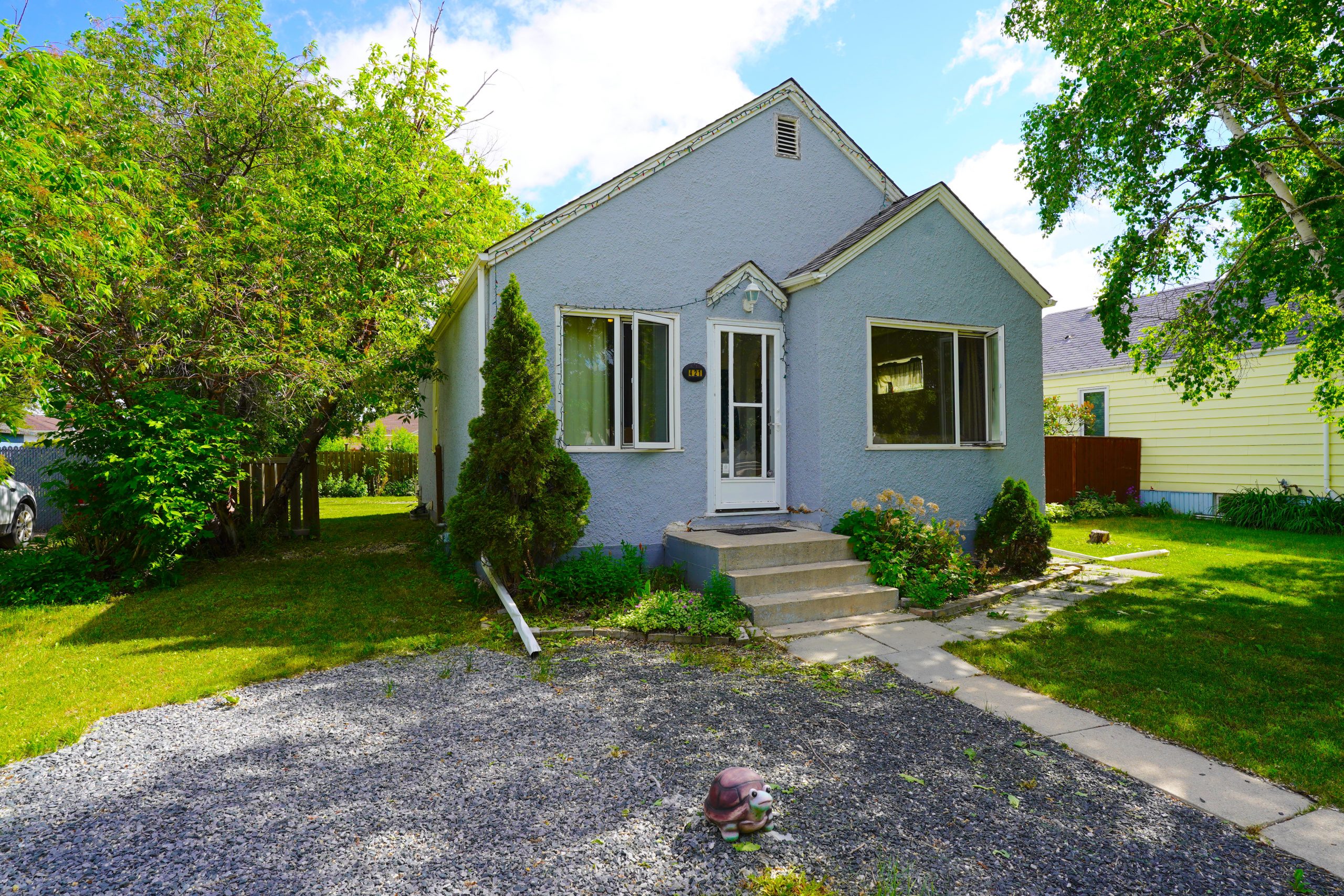 Melbourne Ave – East Kildonan Winnipeg House For Sale