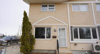 335C Antrim Avenue – Valley Gardens Townhouse For Sale