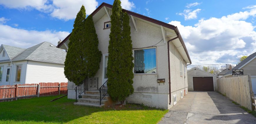 274 Bowman Ave – Coming to Market