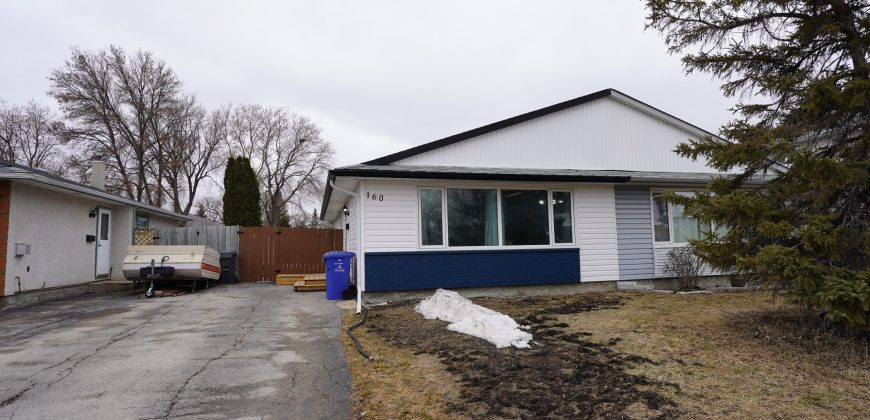 160 Bluewater Crescent – Charming 3 Bedroom Bungalow in Southdale