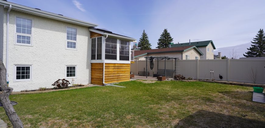 Charming Family Home for Sale at 3 St Moritz Road, Sun Valley, Winnipeg