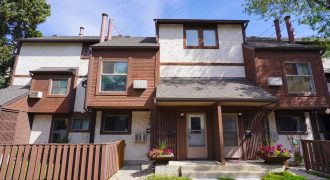 28-120 Niakwa, Winnipeg | Beautiful Loft-Style Condo