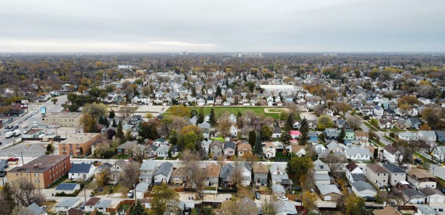 191 Johnson Ave W | Move-in Ready Duplex