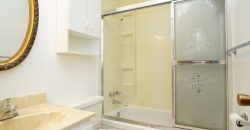 22 Price Drive East Kildonan – Bright 3-Bedroom Home with Large Yard