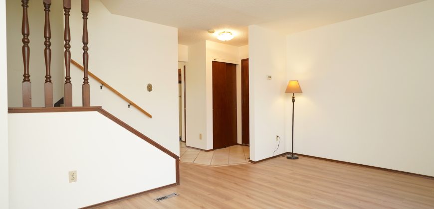 22 Price Drive East Kildonan – Bright 3-Bedroom Home with Large Yard