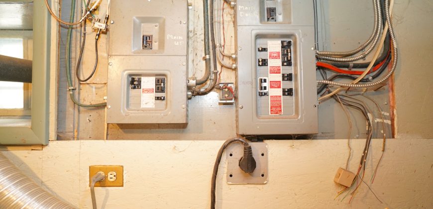 266 Bannerman Ave | Winnipeg Home with Duplex Potential