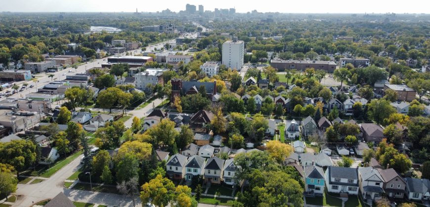 266 Bannerman Ave | Winnipeg Home with Duplex Potential