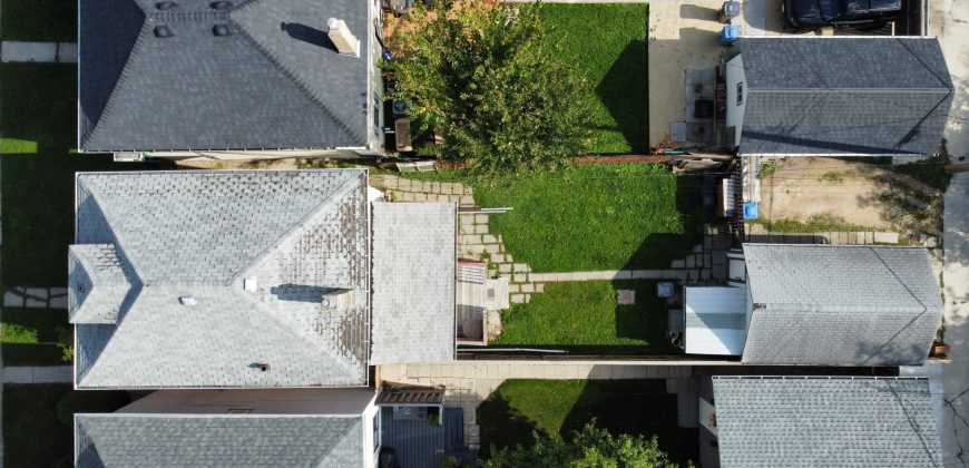 266 Bannerman Ave | Winnipeg Home with Duplex Potential