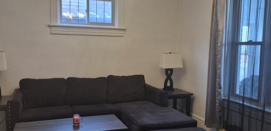 422 Burrows Ave, Winnipeg | 1676 sq ft 6-Bedroom Home for Sale