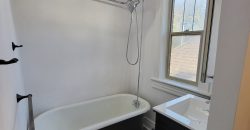 422 Burrows Ave, Winnipeg | 1676 sq ft 6-Bedroom Home for Sale