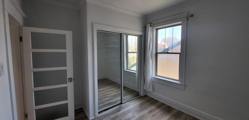 422 Burrows Ave, Winnipeg | 1676 sq ft 6-Bedroom Home for Sale