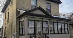 422 Burrows Ave, Winnipeg | 1676 sq ft 6-Bedroom Home for Sale