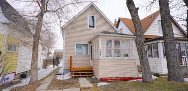 217 Trent Avenue | Charming Updated Home With Huge Deck & Fenced Yard