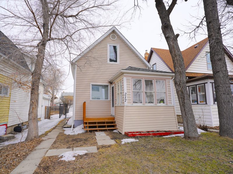 217 Trent Avenue | Charming Updated Home With Huge Deck & Fenced Yard