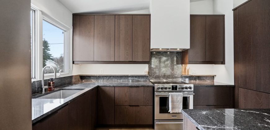 231 Carriage Road | Designer Bungalow in Rare Heritage Park Location