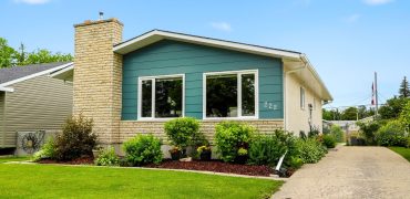 222 Stuart Avenue | Updated North Kildonan Bungalow on Rare 50 x 172 Lot
